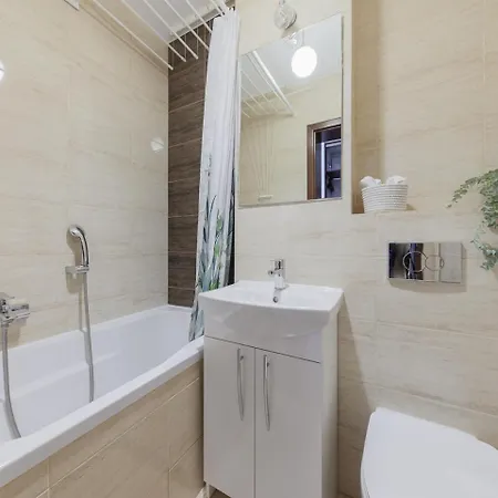 Cardamon Center 公寓 *