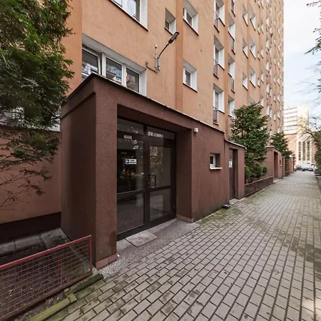 Cardamon Center 公寓